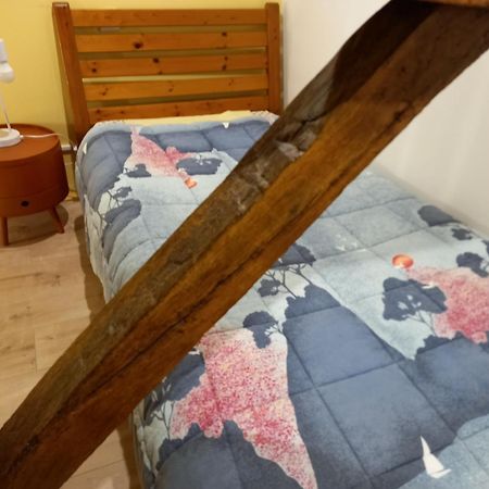 Le calme à la campagne Apartamento Besson Quarto foto
