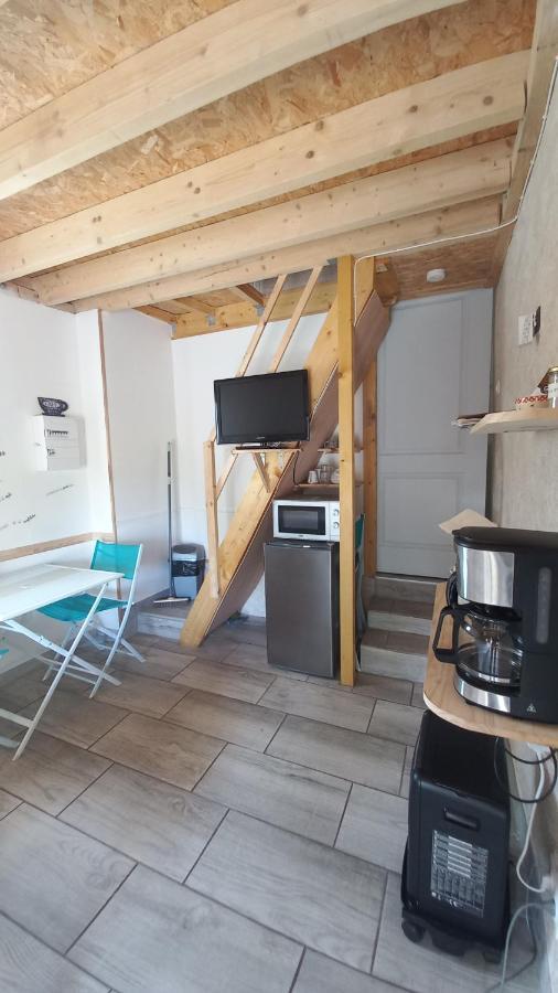 Le calme à la campagne Apartamento Besson Exterior foto
