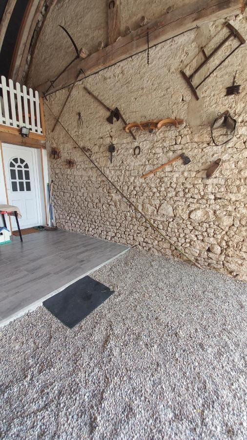 Le calme à la campagne Apartamento Besson Exterior foto