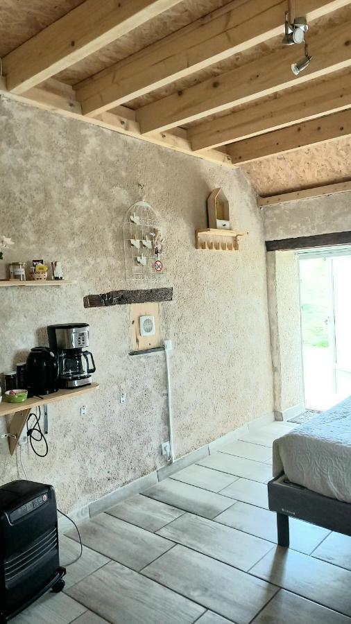 Le calme à la campagne Apartamento Besson Exterior foto