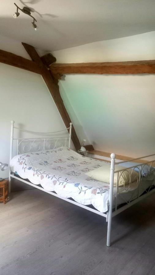 Le calme à la campagne Apartamento Besson Exterior foto