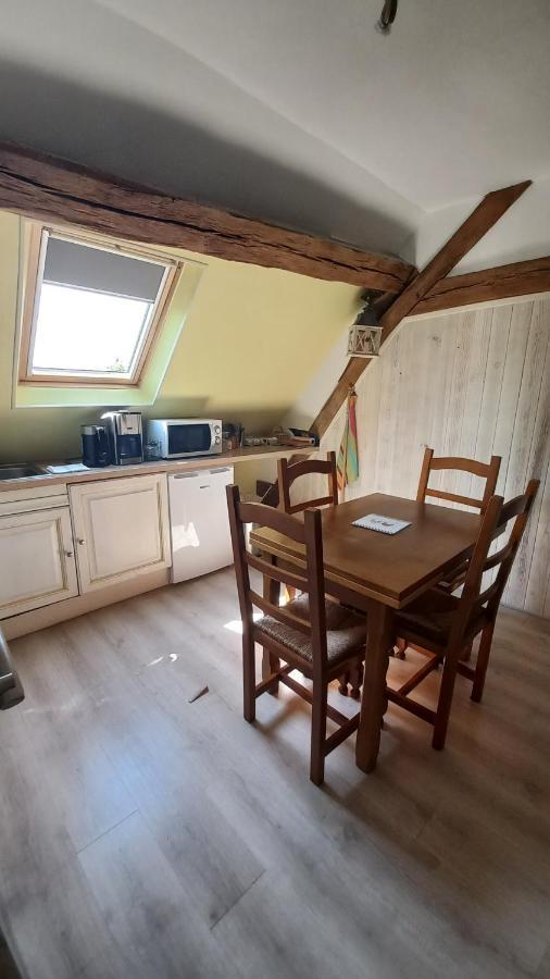 Le calme à la campagne Apartamento Besson Exterior foto